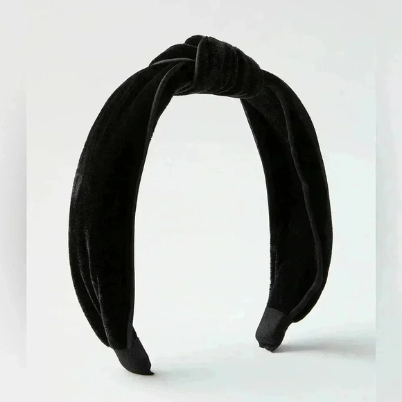 LOFT Accessories - NWT LOFT Velvet Knot Headband